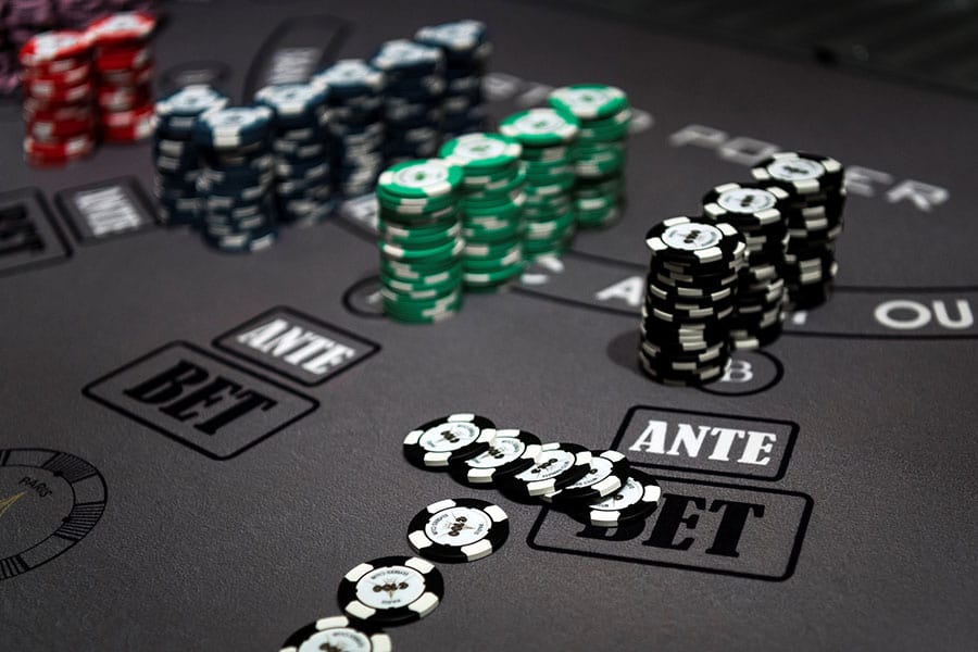 Phòng ngừa các trò bịp bợm khi chơi Poker online
