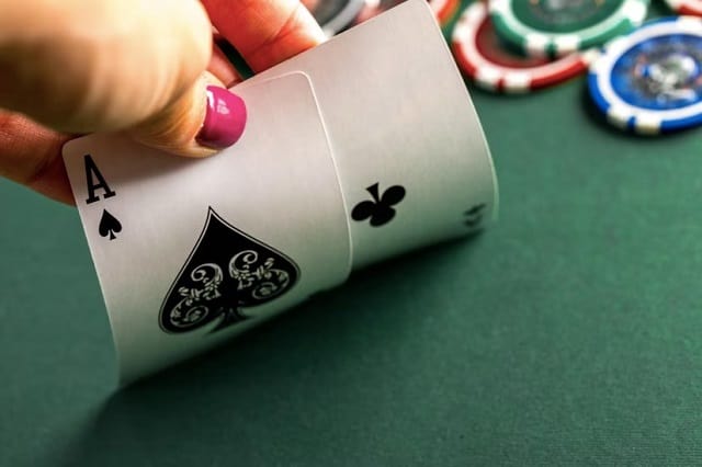 Tuyển tập những mẹo hay cho người chơi khi tham gia Poker online